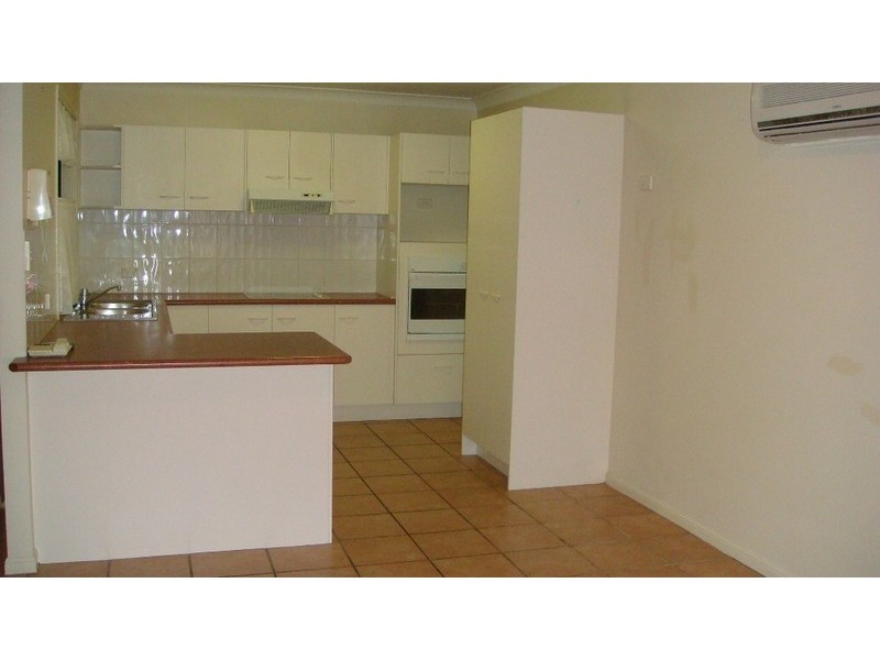 3/12 Angel Street, Eight Mile Plains QLD 4113