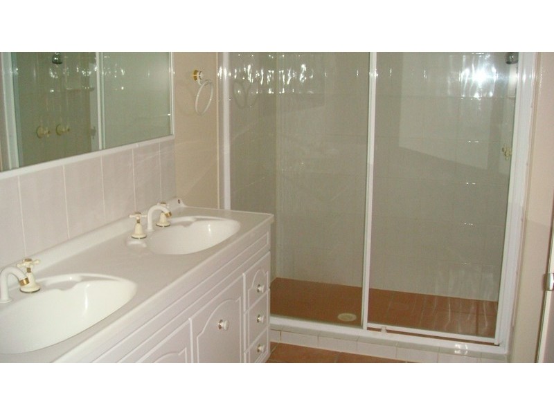 3/12 Angel Street, Eight Mile Plains QLD 4113