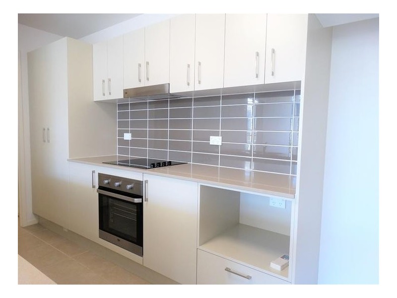 8-/3 Mclennan, North Lakes QLD 4509