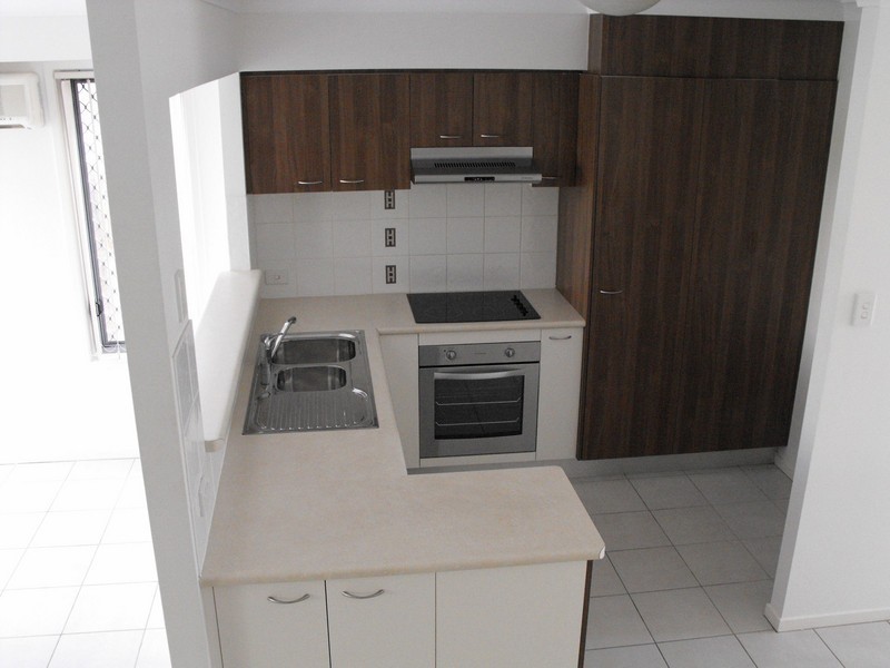 6 – 32 University Drive, Meadowbrook QLD 4131