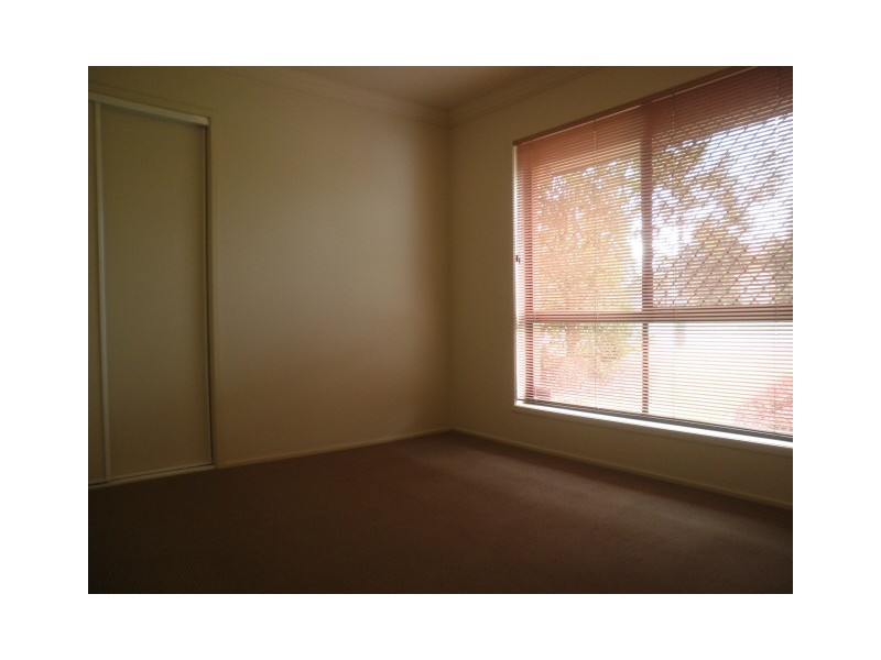 22 Holland Crescent, Wynnum QLD 4178
