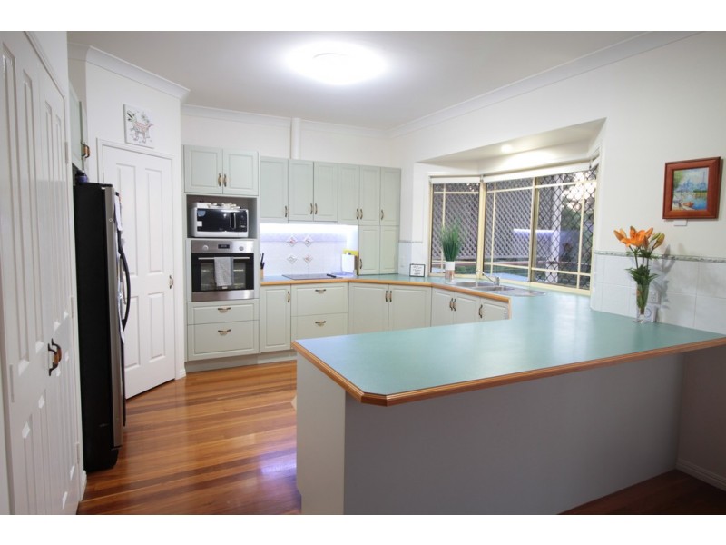 3 SANDRA COURT, Redland Bay QLD 4165