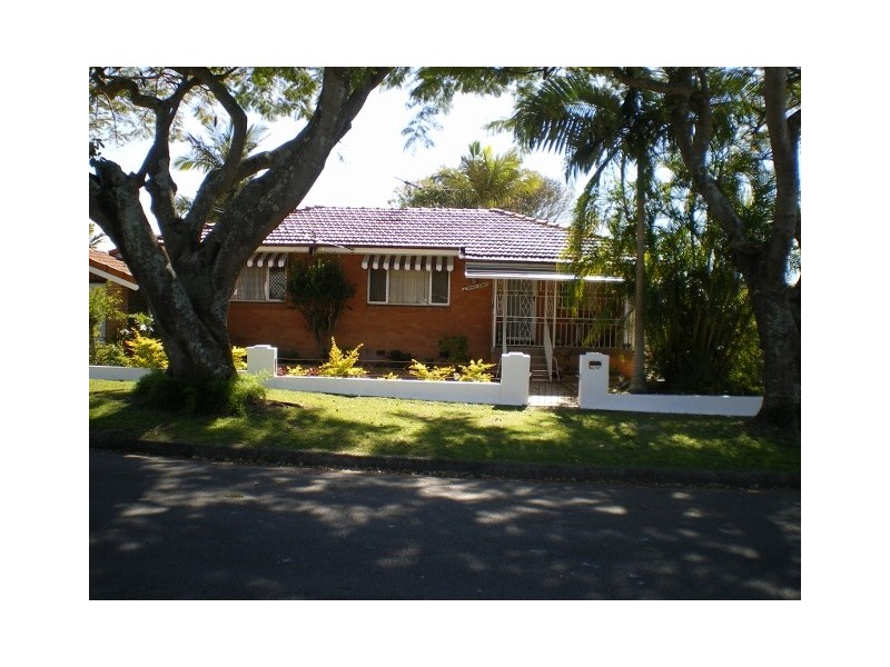 38 Ella Street, Redcliffe QLD 4020