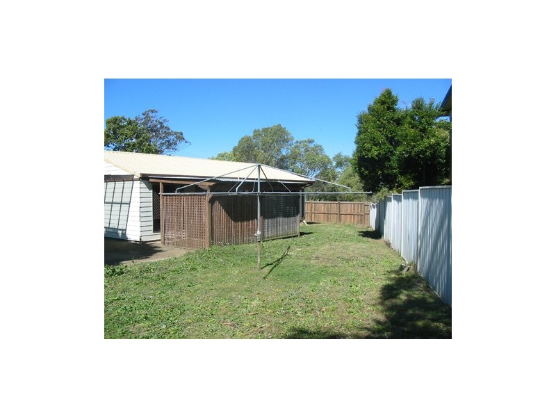 15 Beryl, Kingston QLD 4114