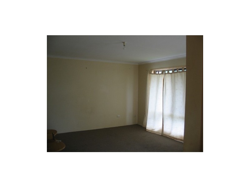 15 Beryl, Kingston QLD 4114