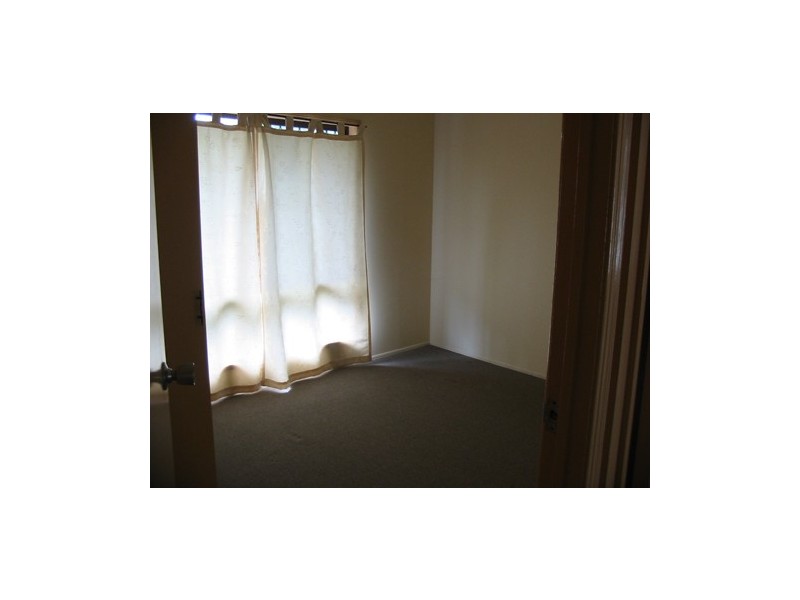15 Beryl, Kingston QLD 4114
