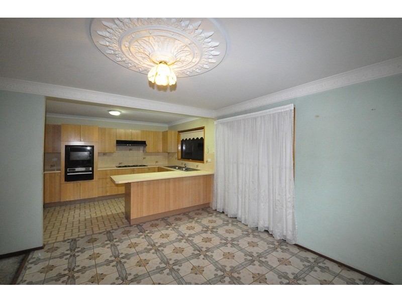 88 Andaman St, Jamboree Heights QLD 4074