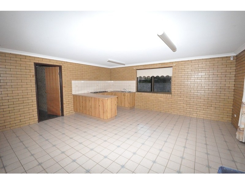 88 Andaman St, Jamboree Heights QLD 4074