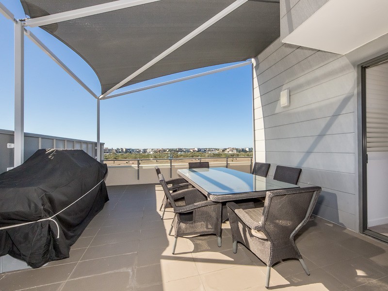 Paradise Point QLD 4216