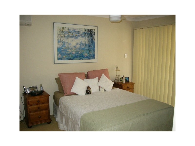 02/08 Buckingham Pl, Eight Mile Plains QLD 4113