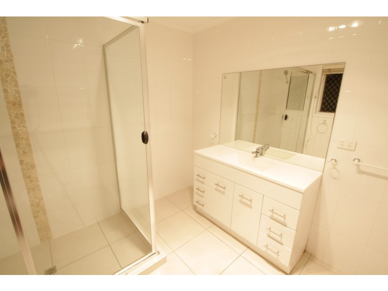 2/38 Venner Road, Annerley QLD 4103