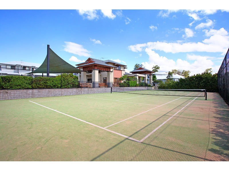 Mount Ommaney QLD 4074