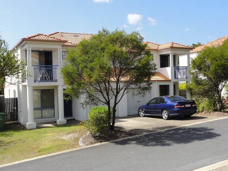 Pacific Pines QLD 4211