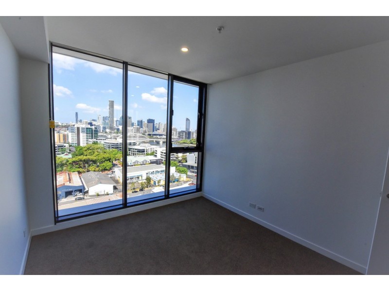 22 Railway Tce, Milton QLD 4064