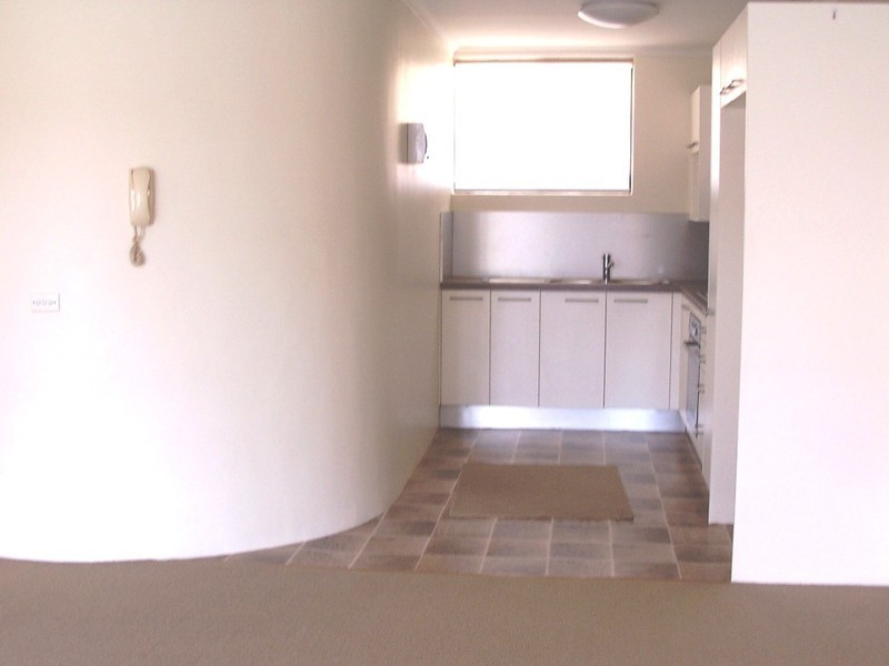 2/28 Kent Street, Hamilton QLD 4007