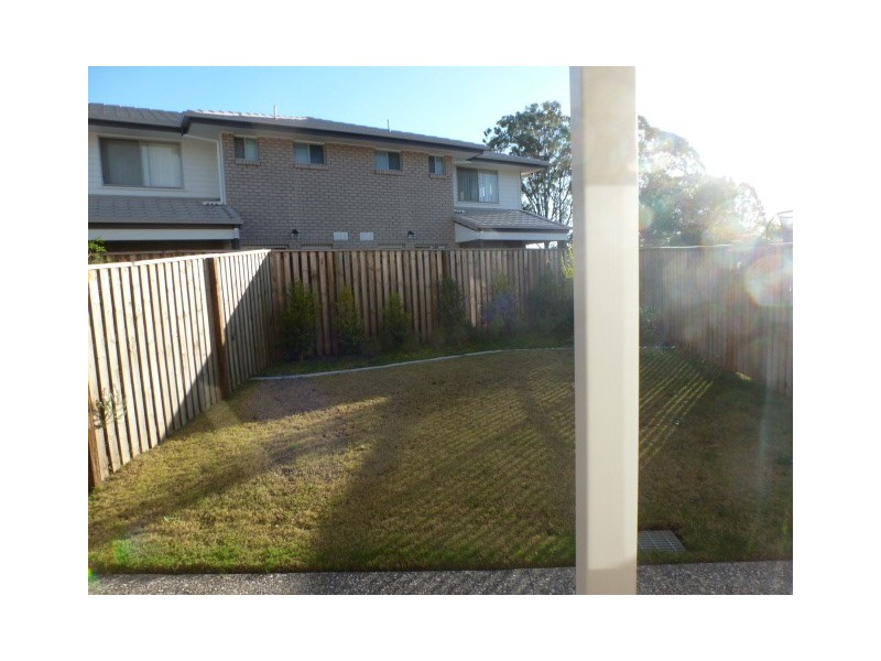 86 carselgrove ave, Fitzgibbon QLD 4018