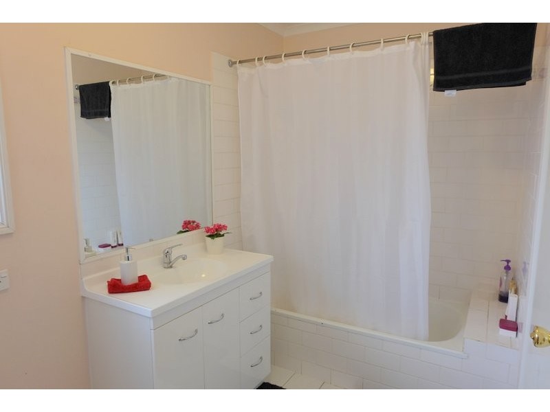11 Rebecca Way, Slacks Creek QLD 4127