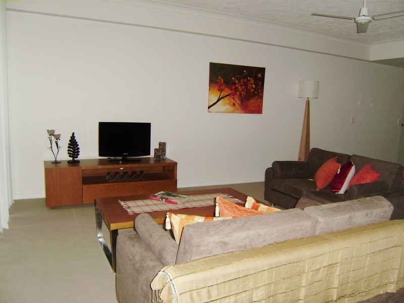 D08/2 Acacia Court, Robina QLD 4226