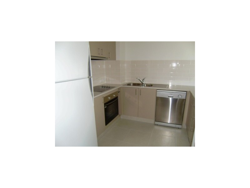 D08/2 Acacia Court, Robina QLD 4226