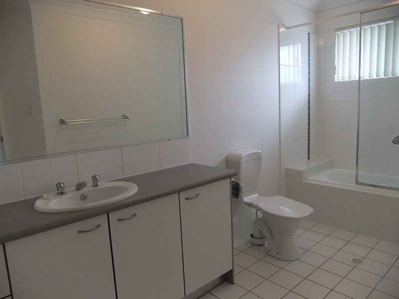 28/14 Fleet Street, Browns Plains QLD 4118