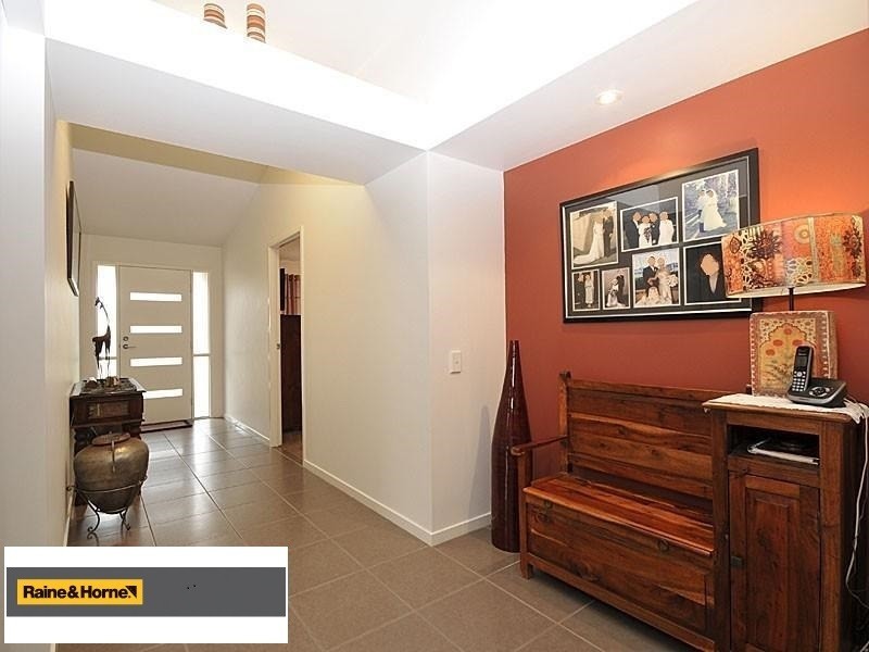 4 PETRIE CRESCENT, Aspley QLD 4034
