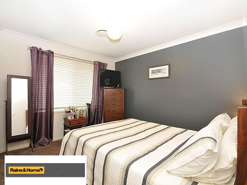 4 PETRIE CRESCENT, Aspley QLD 4034