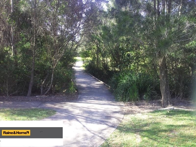 4 PETRIE CRESCENT, Aspley QLD 4034