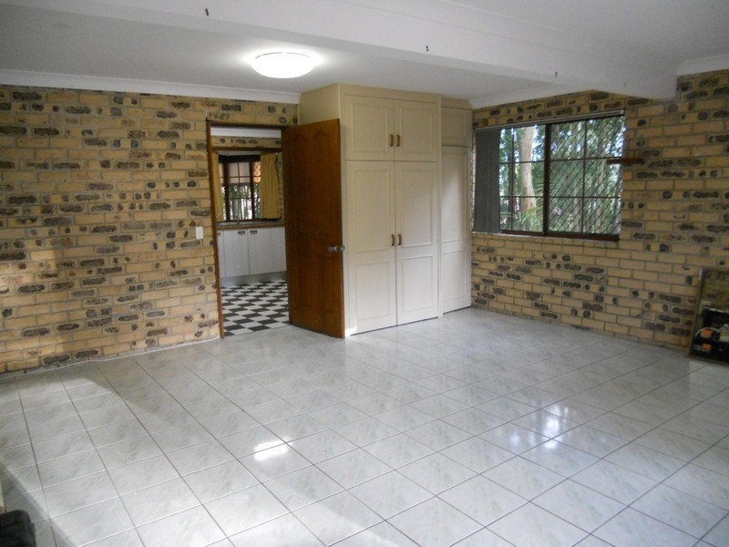 6 TORULOSA ST, Cornubia QLD 4130