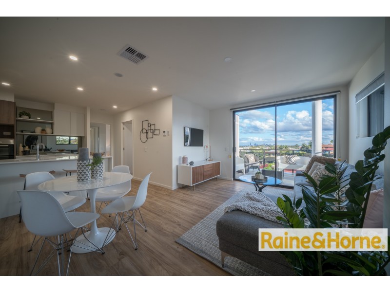 65 Hilltop Ave, Chermside QLD 4032