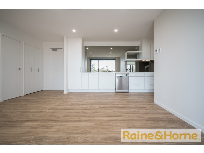 65 Hilltop Ave, Chermside QLD 4032