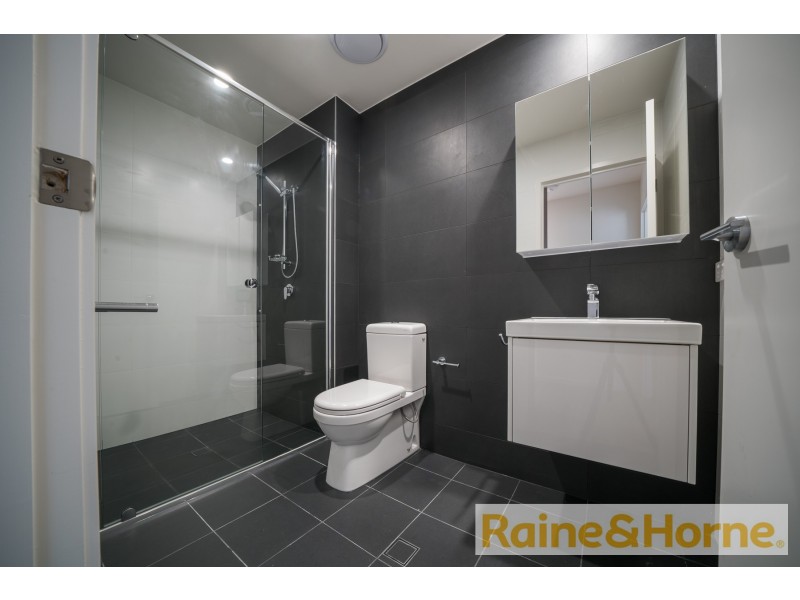 65 Hilltop Ave, Chermside QLD 4032