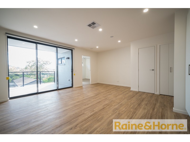 65 Hilltop Ave, Chermside QLD 4032