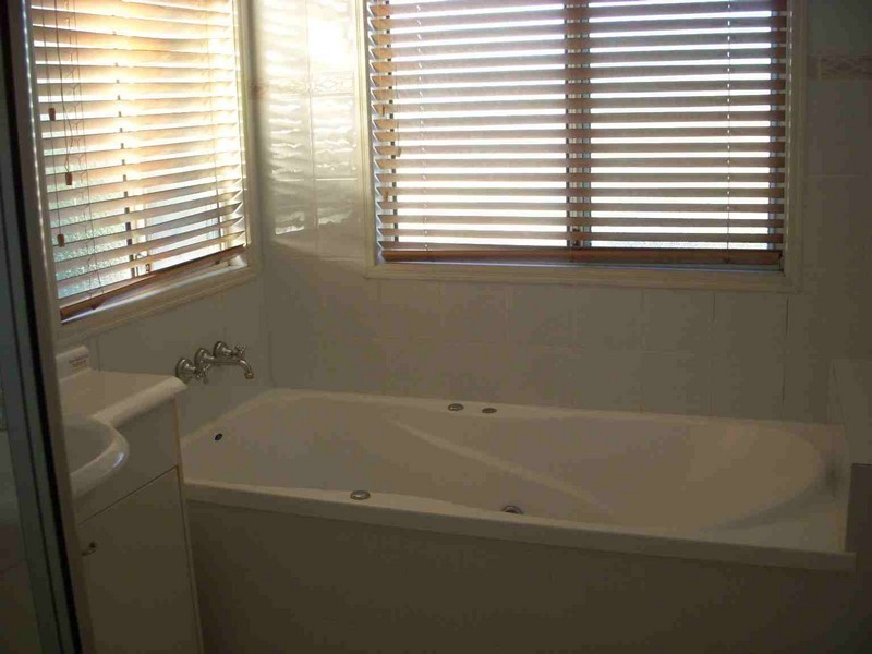 3/82-86 LIMETREE PARADE, Runaway Bay QLD 4216