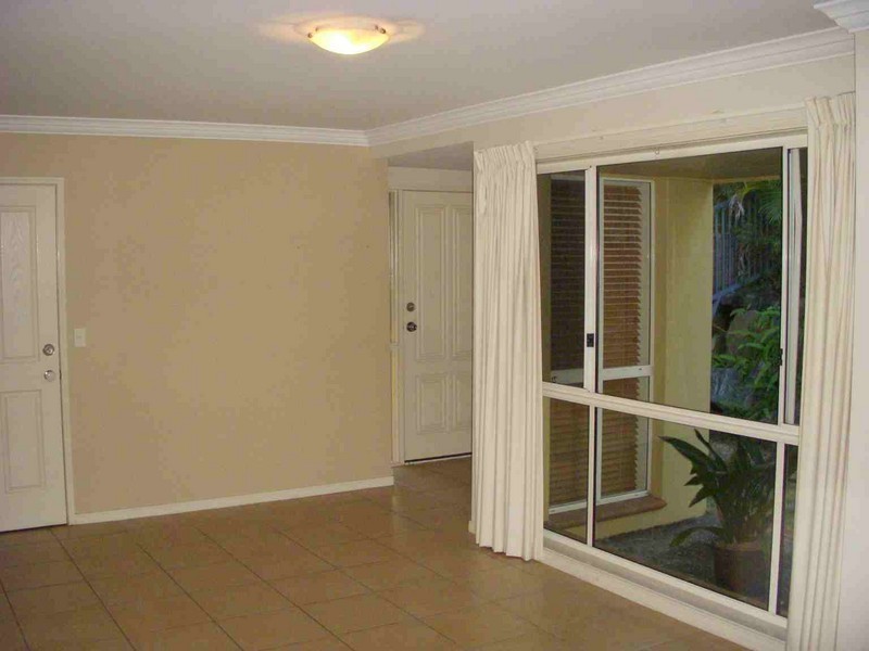 3/82-86 LIMETREE PARADE, Runaway Bay QLD 4216