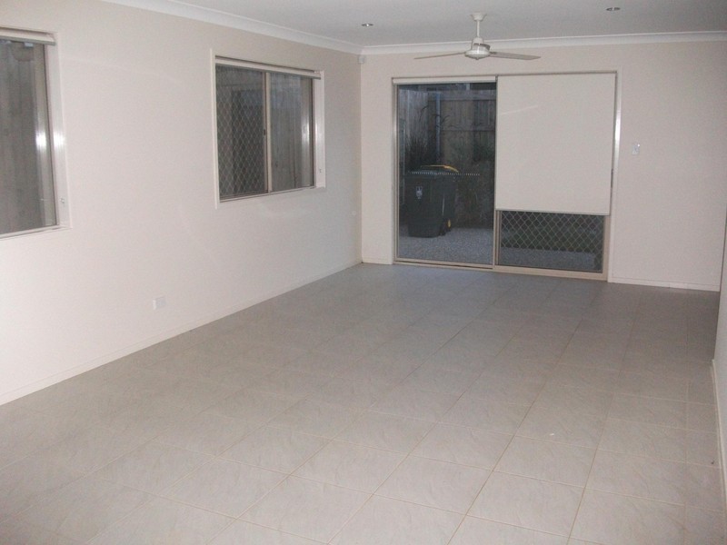 19 / 75 LEVINGTON ROAD, Eight Mile Plains QLD 4113