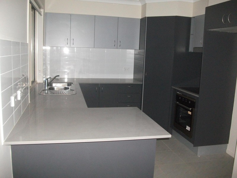 19 / 75 LEVINGTON ROAD, Eight Mile Plains QLD 4113