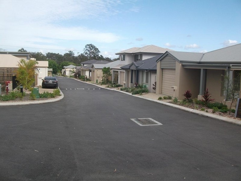 19 / 75 LEVINGTON ROAD, Eight Mile Plains QLD 4113