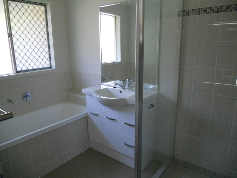 6 Liddells Court, Kingston QLD 4114