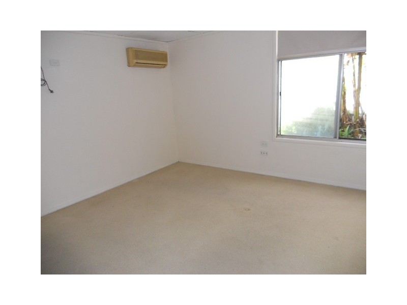 98 Atlantic Drive, Loganholme QLD 4129