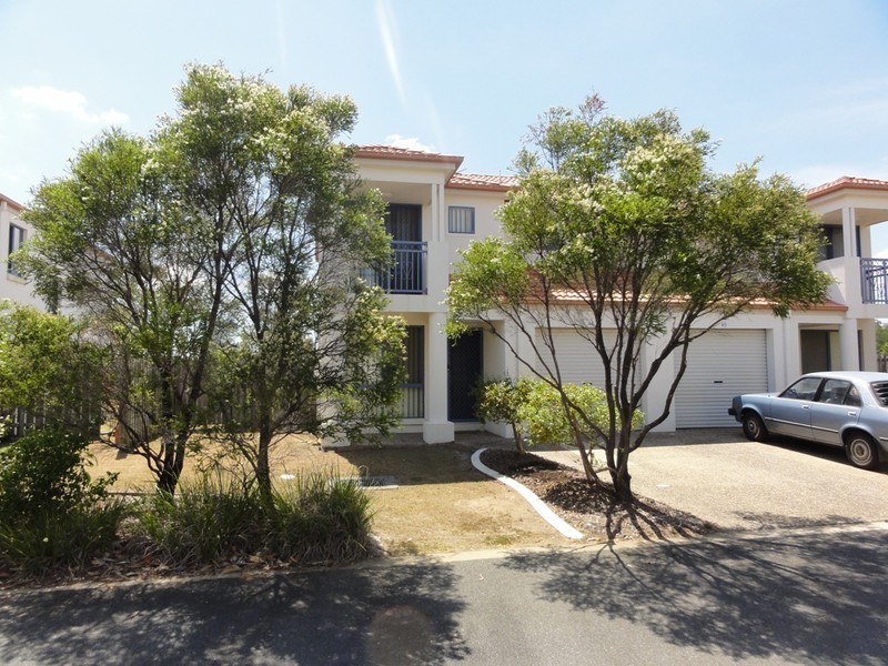 Pacific Pines QLD 4211