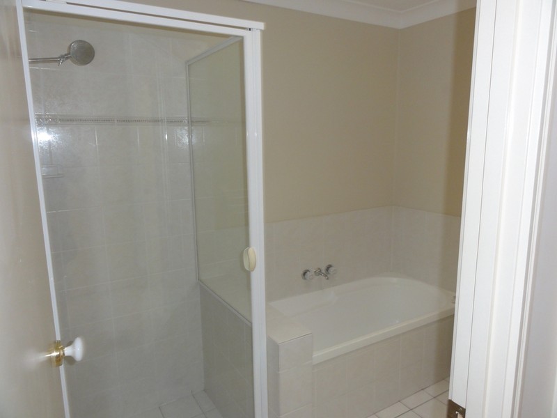 Pacific Pines QLD 4211