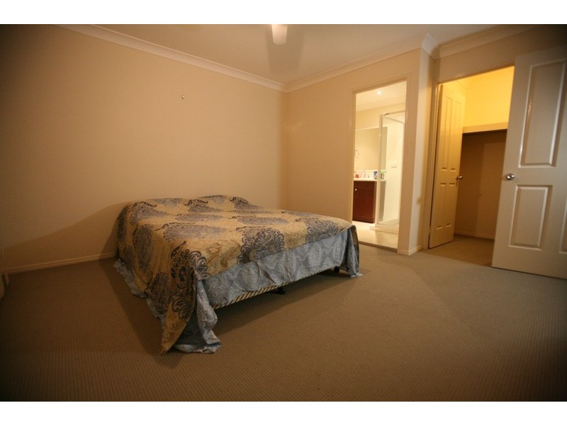 Wishart QLD 4122