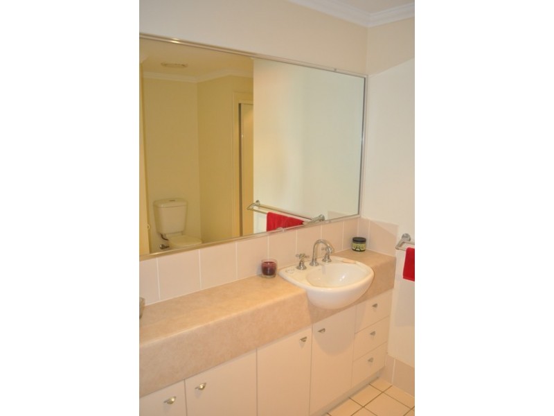 14/11 Grosvenor Road, Indooroopilly QLD 4068