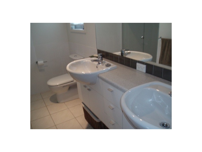 33/181 Lae Drive, Coombabah QLD 4216