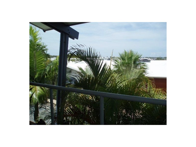 33/181 Lae Drive, Coombabah QLD 4216