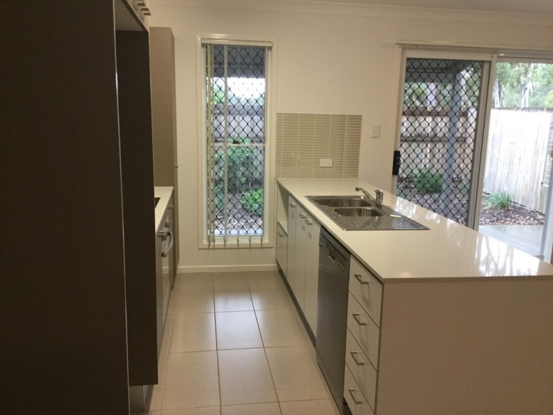 5/75 Gordon Rd, Redland Bay QLD 4165