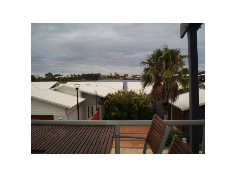 57/181  Lae Drive, Coombabah QLD 4216