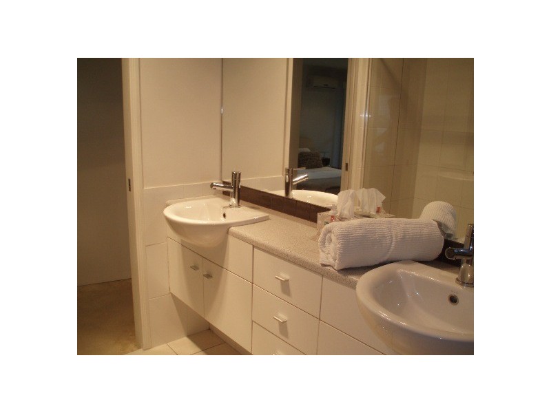 57/181  Lae Drive, Coombabah QLD 4216