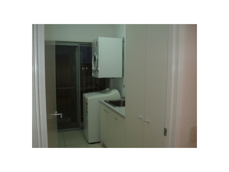 57/181  Lae Drive, Coombabah QLD 4216