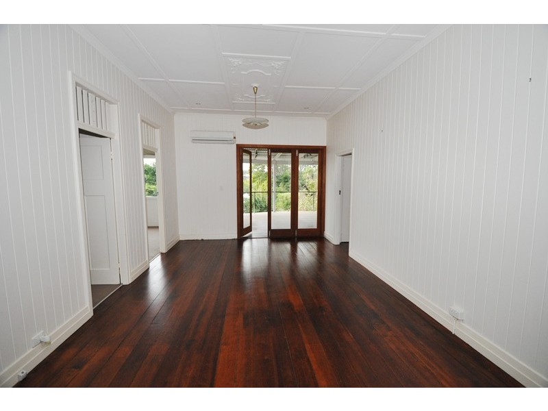 58 Wylie Av, Coorparoo QLD 4151